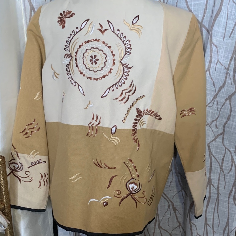 Vintage Indigo Moon Patchwork Embroidered Long-Sleeve Jacket - Beige & Tan - Picture 5 of 6